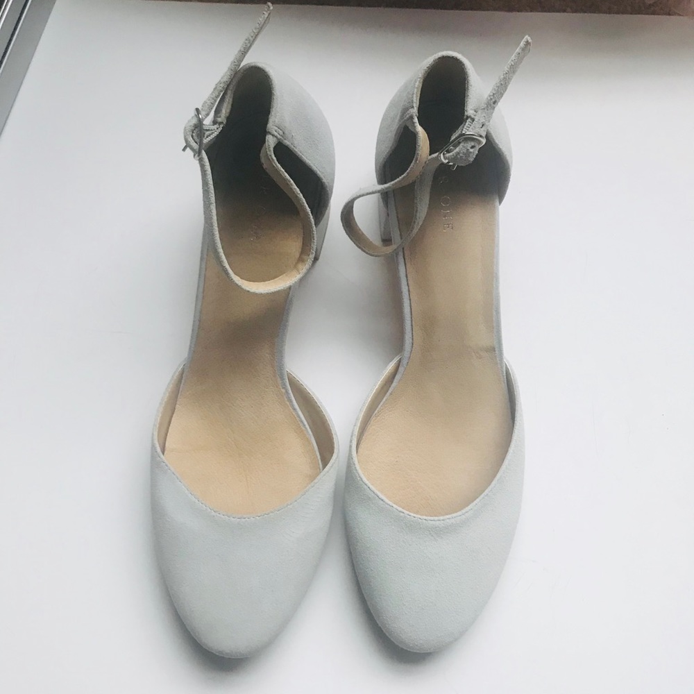 Woman shoes